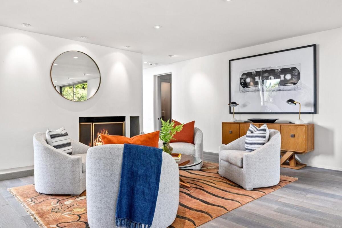 Сasa de vacaciones Mid Century Modern In Trousdale With Tennis *